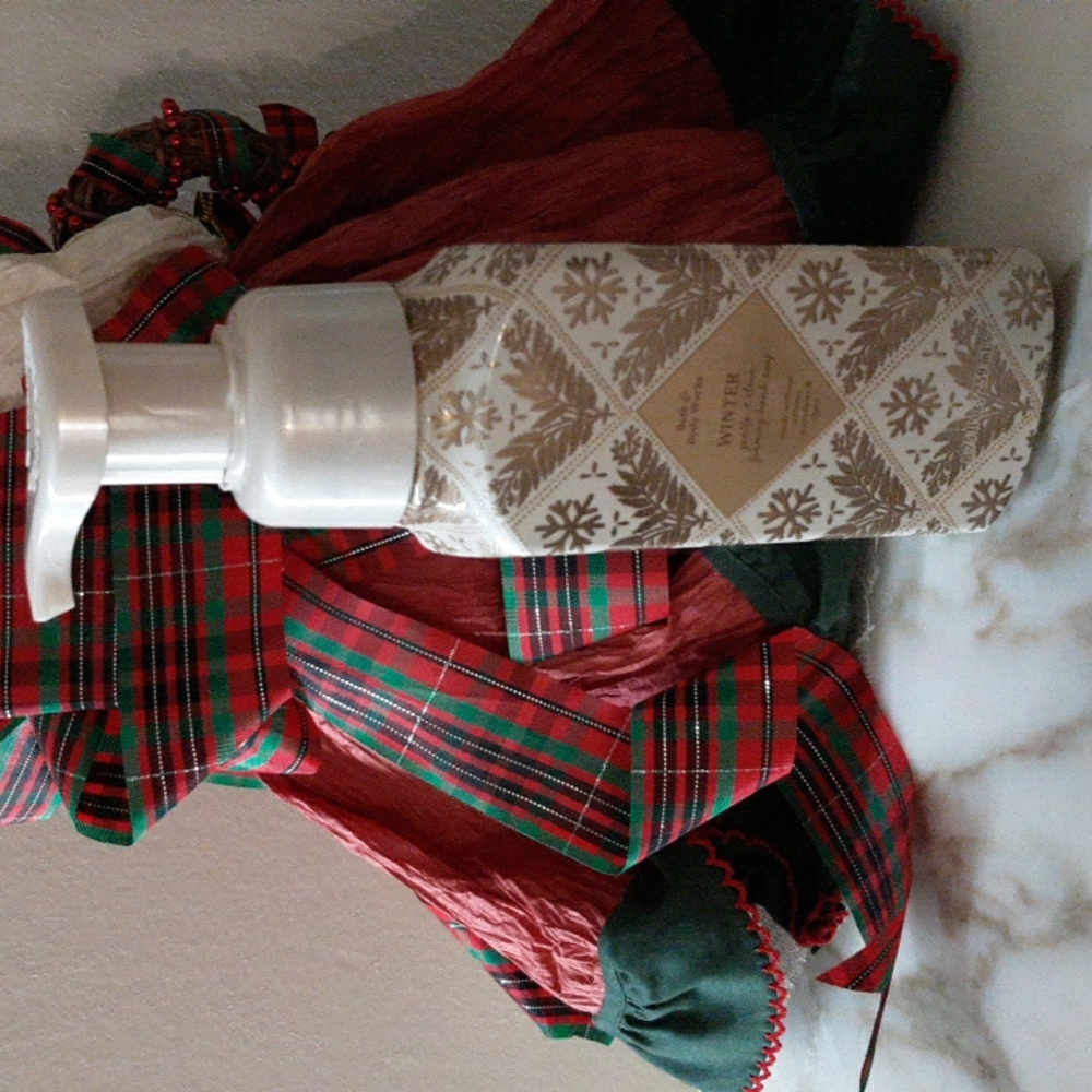 Bath & Body Works "Winter" Gentle & Clean